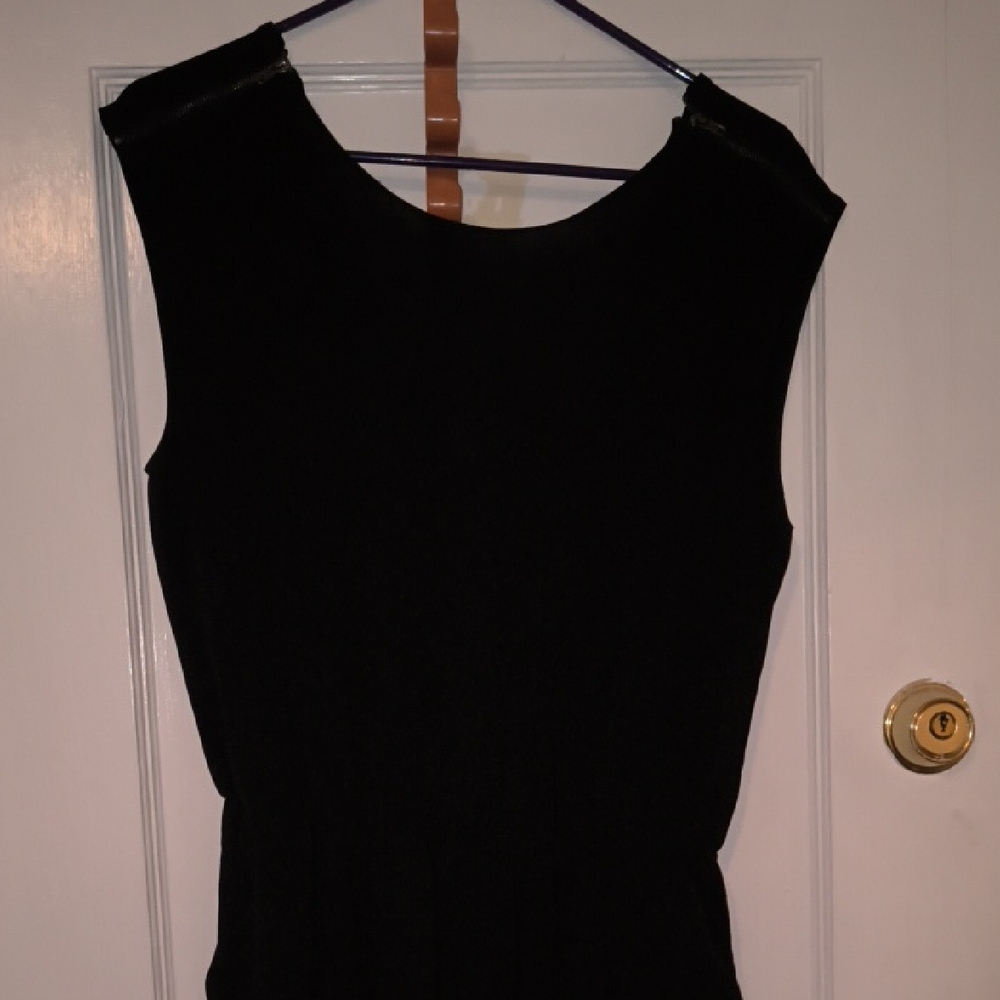 Zara | Elegant Black Sleeveless Jumpsuit